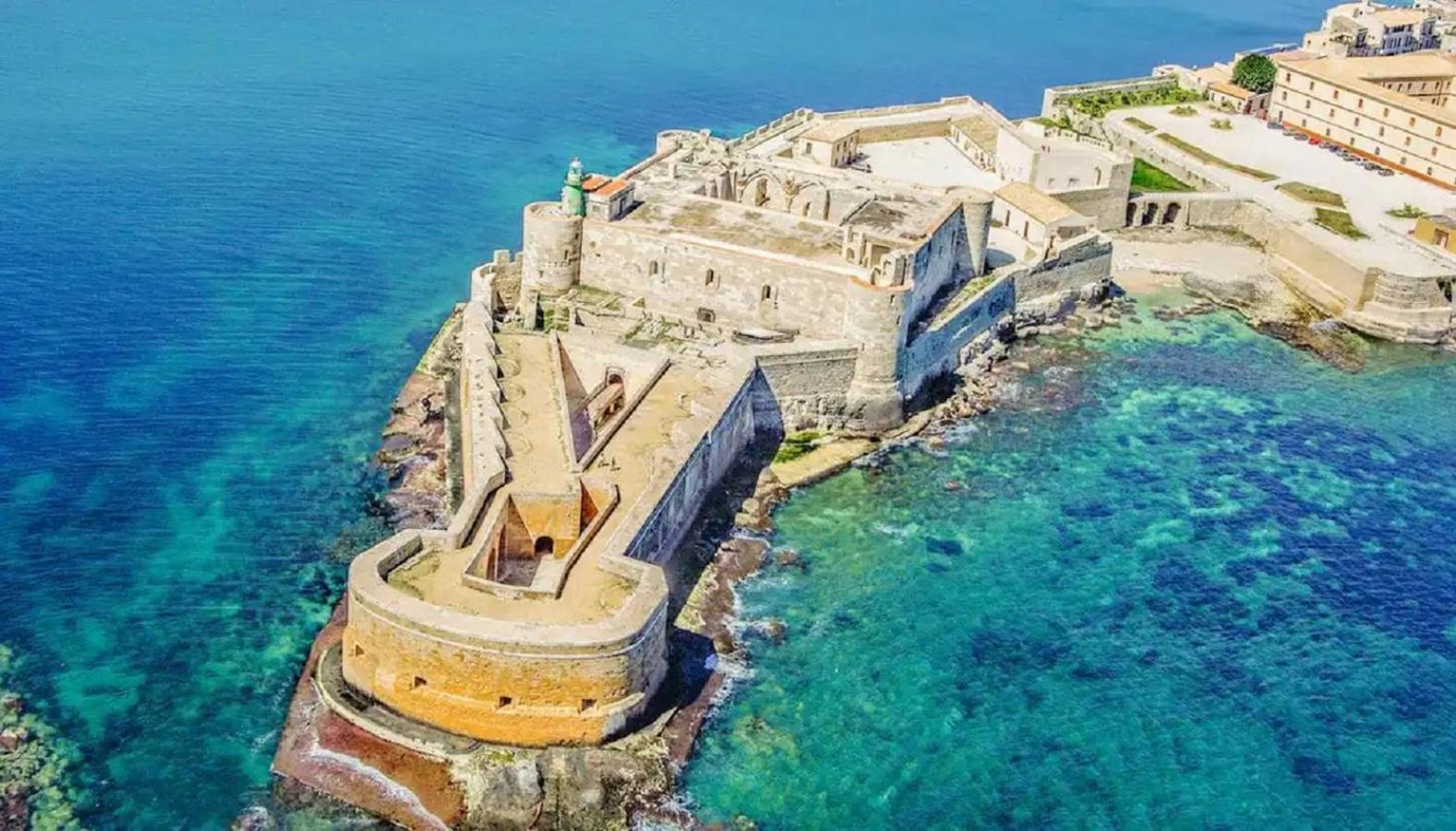 Independent Room Near Ortigia Island سيراكوزا المظهر الخارجي الصورة