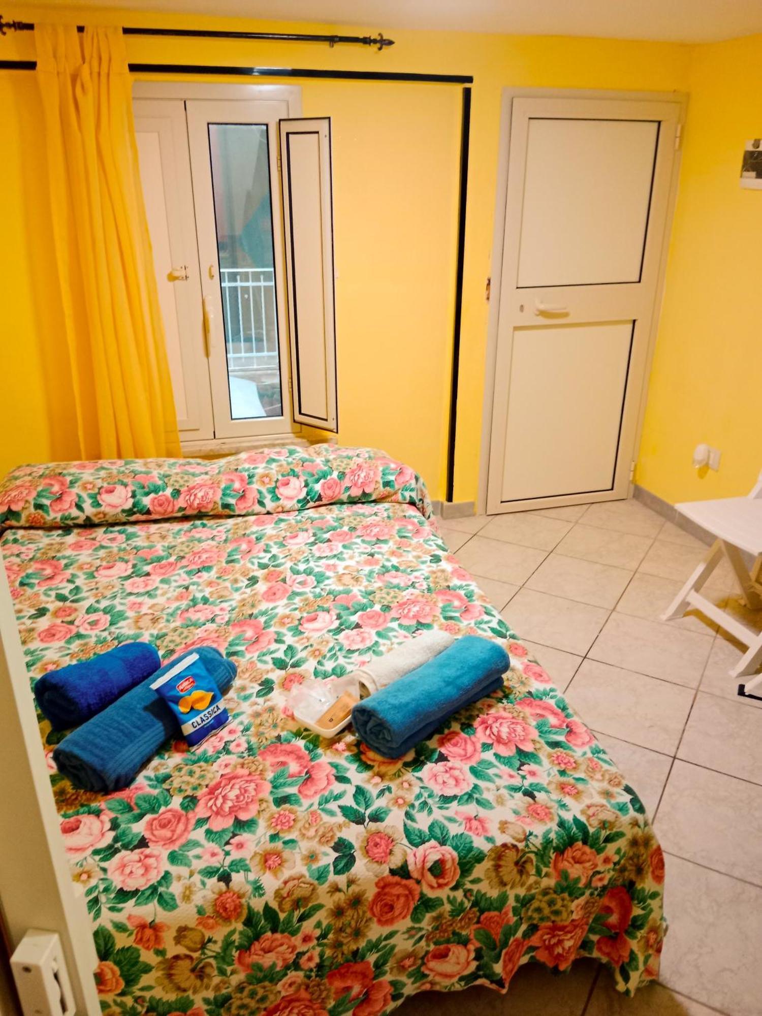 Independent Room Near Ortigia Island سيراكوزا المظهر الخارجي الصورة